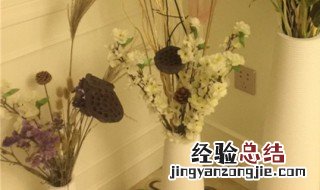 插花怎么保存时间长 插花怎么保存时间长一些