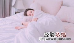 女人晚上梦到蛇是意思 女人晚上梦到蛇是意思 有何预兆