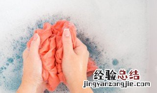 黑色衣服油渍太久怎样清洗 黑色衣服油渍太久怎样清洗掉