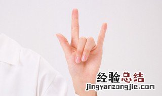 核桃把手染黑怎么去掉 核桃把手染黑怎么去掉用稀料