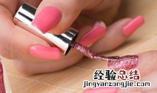 指甲油能放行李箱托运吗 指甲油能放行李箱托运吗有毒吗