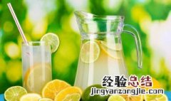 夏天喝柠檬水可以吗 夏天喝柠檬水可以吗