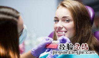拔牙后多久可以正常吃饭 拔牙后多久可以正常吃饭刷牙