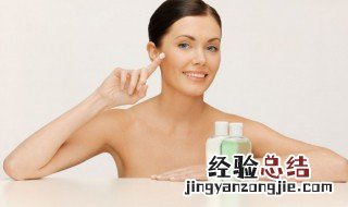 敷毛孔收敛水的正确步骤 毛孔收敛水有用吗?