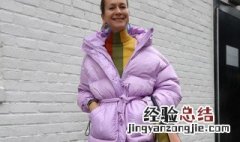 浅色羽绒服怎么洗最好 浅色的羽绒服怎么洗才干净