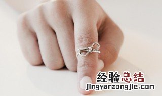 食指戴戒指什么意思女 不同手指戴戒指代表什么意思