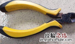 坐高铁可以带钳子和螺丝刀吗 坐高铁能带钳子和螺丝刀吗