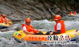 漂流可以穿拖鞋吗 漂流可以穿拖鞋吗男生