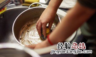 不粘锅锅内黑怎么清洗 不粘锅锅底发黑怎么清洗