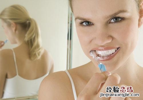 孕妇刷牙恶心呕吐怎么回事 孕妇刷牙恶心呕吐怎么回事儿