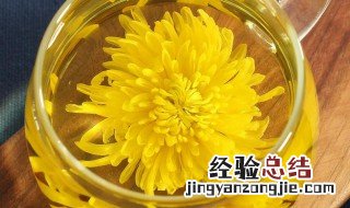 菊花茶变绿了还能喝吗 菊花茶变绿了还可以喝吗