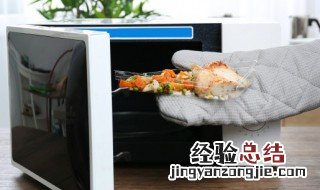 锡箔纸可以放进微波炉加热吗 锡箔纸可以放进微波炉加热吗?