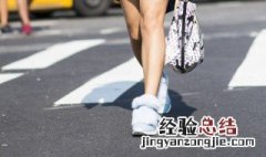 运动鞋网面变黑了怎么清洗呢 运动鞋网面变黑了怎么清洗