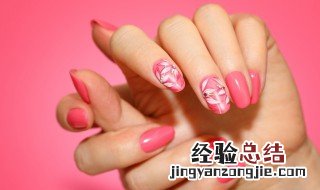 美甲磨砂封层的使用方法 怎样做美甲磨砂封层