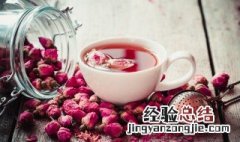 玫瑰茄泡水是什么颜色 使用玫瑰茄泡水的颜色