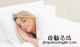 梦见水里有蛇是什么意思 梦见水里有蛇暗示什么
