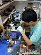 手机主板上的小电感怎么焊