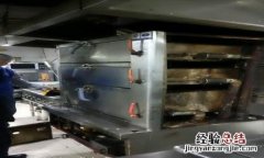 烤箱上的型号在哪里