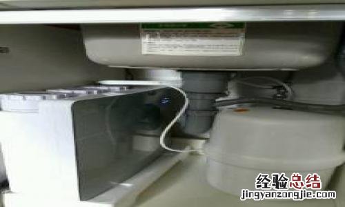 净水器滤桶怎么拧开