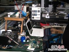 电脑光驱怎么弹出来