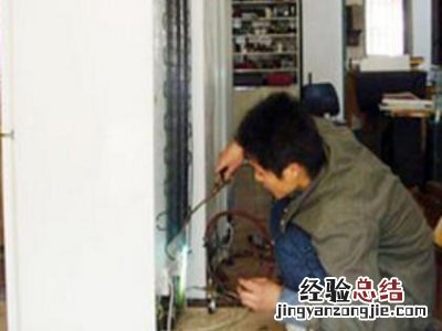 冰箱黑屏了怎么回事啊