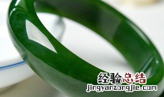 满绿翡翠多少钱一克 绿翡翠多少钱一斤