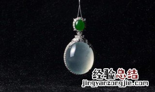 糯种翡翠的价格高于豆种 糯种翡翠的价格