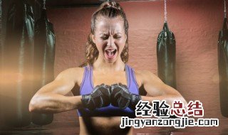 弹力带锻炼肩膀的方法视频 弹力带锻炼肩膀的方法