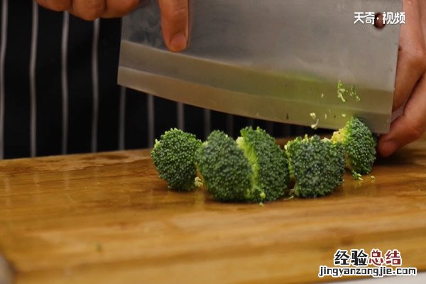 煎牛排的家常做法 煎牛排的家常做法怎么做