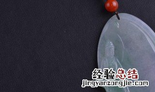 翡翠荷花雕件的寓意是什么 玉雕翠鸟荷花是什么寓意