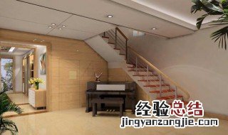 楼梯在客厅中间有影响吗 进来看看