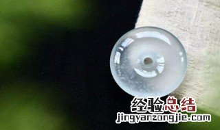 翡翠的棉筋是什么样的 翡翠的棉筋解释