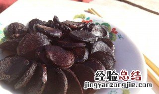 煎血肠方法 特色菜蒜蓉煎血肠的做法介绍