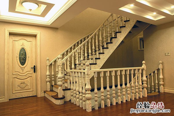 实木楼梯的保养妙招有哪些图片 实木楼梯的保养妙招有哪些