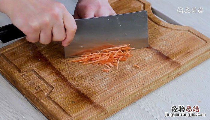 甘蓝炒面条 甘蓝炒方便面的做法