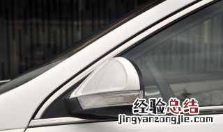 汽车侧转向灯坏了能上路吗 汽车前边在转向灯坏了后面和侧面没事可不可以上路