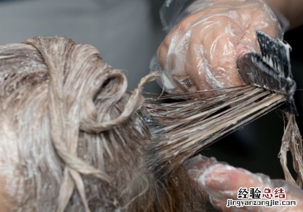 染发的危害有哪些染发会对身体有影响吗