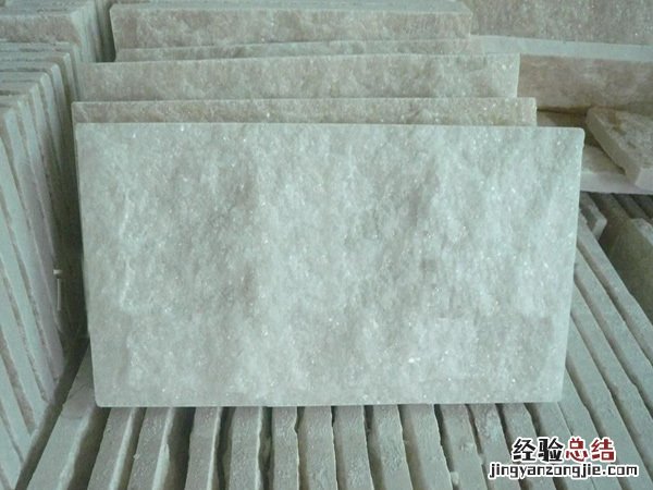 天然石材有裂纹正常吗 天然石材有裂纹正常吗图片