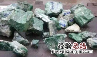 翡翠原石怎么赌 赌石翡翠原石是什么意思