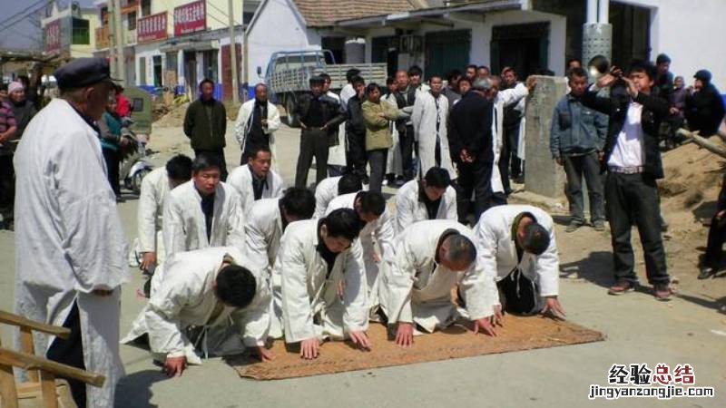 民间丧葬习俗包括哪些环节 传统的丧葬祭祀可以分为哪三个部分