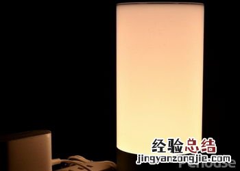 麦极客床头灯简介