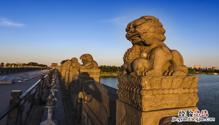 卢沟桥的狮子第二自然段的中心句 卢沟桥的狮子第二自然段的中心句是哪一句