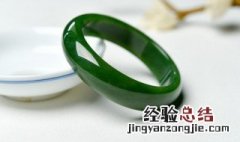 翡翠有荧光是什么意思 荧光翡翠是什么意思