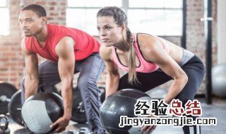 深蹲练力量怎么练 深蹲练力量的方法