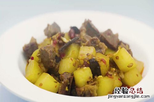 萝卜炖牛腩的做法 萝卜炖牛腩的做法窍门