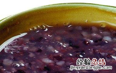 紫糯米酒酿的功效与作用 紫米酒酿的功效与作用