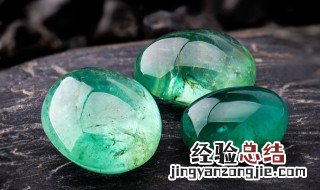 翡翠上面雕刻鱼荷叶什么意思 翡翠雕荷叶鱼什么寓意