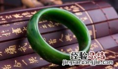 翡翠手镯送人的寓意是什么意思 玉镯子送人代表什么寓意