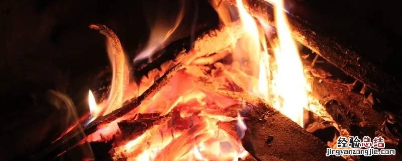 烤火旁边放杯水有什么作用 为什么烤火时要在旁边放一盆水