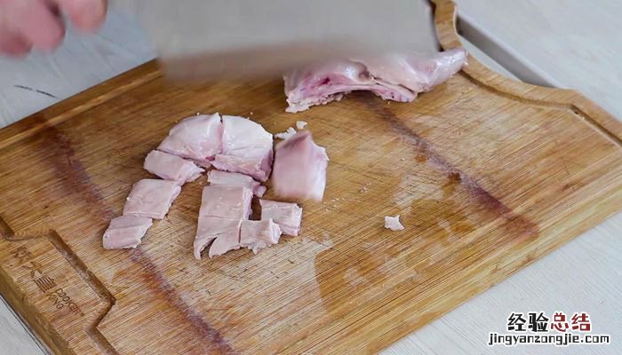 四川凉拌兔子肉的做法 四川凉拌兔子肉的家常做法